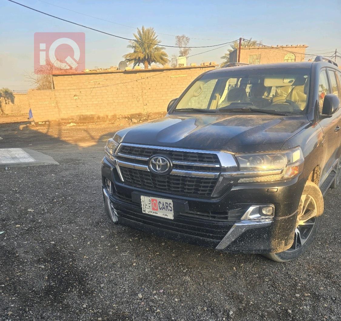 تويوتا لاندكروزر